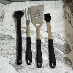 Heavy Duty Stainless Steel BBQ Tool Set (4 pcs) (NWOT)
